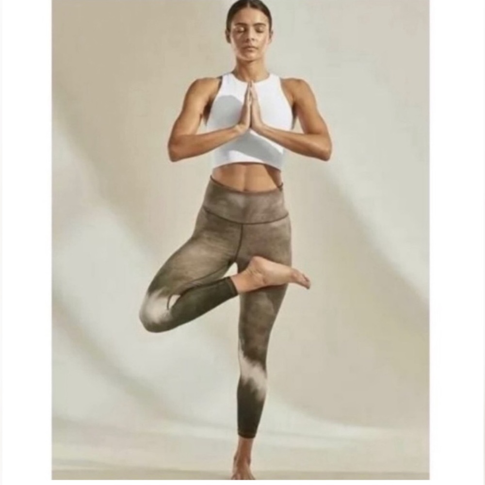 ATHLETA nwot Elation Watercolor 7/8 Leggings